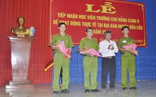 Tiếp nhận học viên Cao đẳng CSND II về hoạt động thực tế tại địa bàn