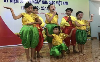 Giao lưu tiếng Việt trong học sinh dân tộc thiểu số
