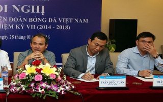 Đại hội VFF lùi sang tháng 5, bầu Đức thờ ơ ghế Chủ tịch