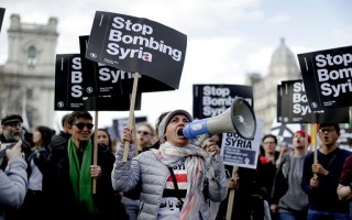 Những kẻ chơi cờ giấu mặt sau “chảo lửa” Syria