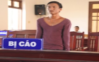 “Giao cấu với trẻ em”, lãnh án 30 tháng tù