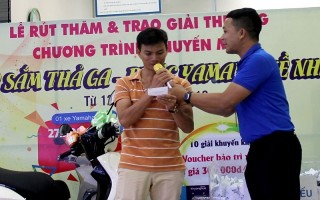 Co.opmart Tây Ninh tổ chức bốc thăm cho khách hàng