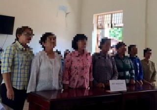 Tuyên án treo đối với 7 bị cáo trong vụ chặn xe chở cát ở Tân Phú
