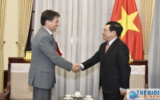 Phó Thủ tướng Phạm Bình Minh tiếp Đại sứ Hy Lạp Ioannis E. Raptakis