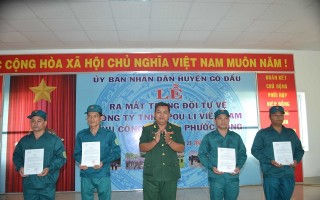 Ra mắt trung đội tự vệ Công ty TNHH Pouli