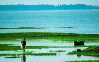 Yêu cầu các hộ dân canh tác trên đất bán ngập thu dọn và bàn giao mặt bằng.