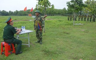 Kiểm tra công tác huấn luyện tại Bộ CHQS Tây Ninh