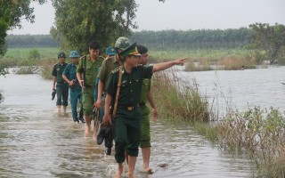 Gần dân, lắng nghe ý kiến của dân