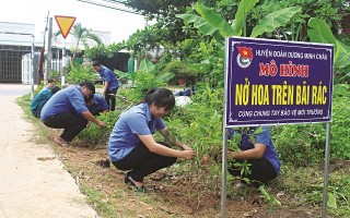 “Nở hoa trên bãi rác”