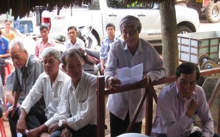 Tân Biên: Tổ chức hội thảo chuyển đổi cây trồng hiệu quả thấp sang cây dứa Queen
