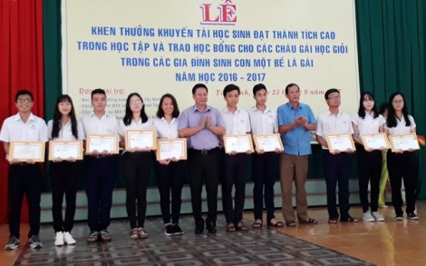 Thành lập Ban Tổ chức vận động gây quỹ khuyến học, khuyến tài tỉnh Tây Ninh