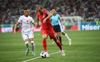 Thắng 2-1 trước Tunisia, Harry Kane cứu nước Anh trong phút bù giờ