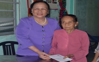 Chủ tịch Hội Người cao tuổi Việt Nam thăm Mẹ VNAH tại Tây Ninh