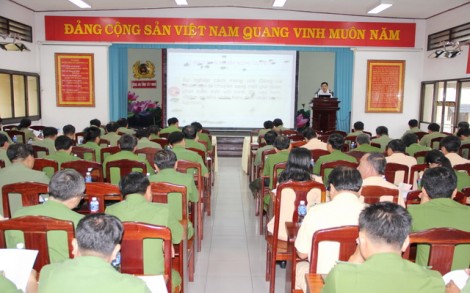 Học tập, quán triệt và triển khai thực hiện Nghị quyết Hội nghị Trung ương 7 (khóa XII) của Đảng