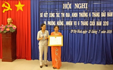 Thành phố Tây Ninh sơ kết công tác thi đua - khen thưởng 6 tháng đầu năm 2018