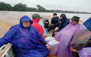 Vỡ đập thủy điện Lào, hàng trăm người mất tích