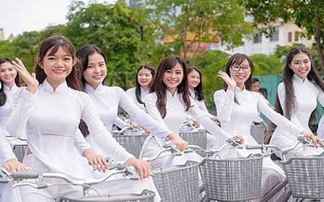 Trường sư phạm đóng cửa giảng đường: Đổi mới tránh sao được xáo trộn?