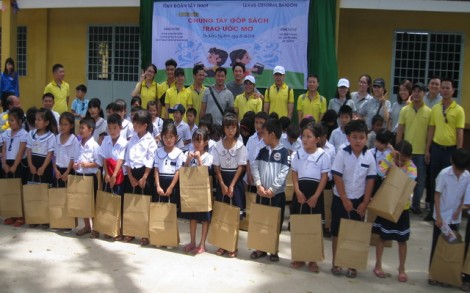 “Chung tay góp sức, trao ước mơ” cho học sinh huyện Tân Biên