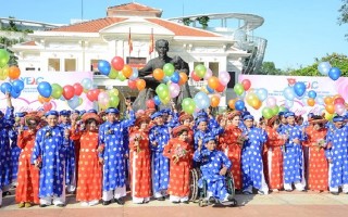 100 đôi công nhân tổ chức đám cưới trong ngày Quốc khánh