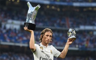 Rakitic: 'Messi hay nhất mọi thời đại, nhưng năm 2018 thuộc về Modric'