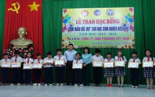 Huyện Dương Minh Châu: Trao học bổng ươm mầm ước mơ