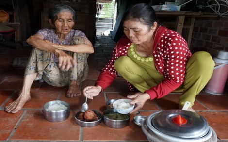 Bà Ba “từ thiện”