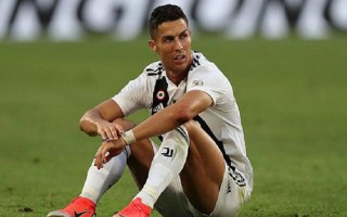 Ronaldo đối diện nguy cơ mất một loạt hợp đồng tài trợ