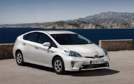 Toyota triệu hồi 2,4 triệu xe hybrid vì lỗi chết máy