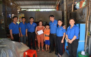 Thành đoàn TP.HCM: Thăm, hỗ trợ gia đình bị thiên tai ở Suối Ngô