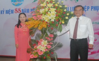 Họp mặt kỷ niệm ngày thành lập Hội LHPN Việt Nam.