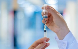 10 loại vắcxin người trưởng thành cần tiêm