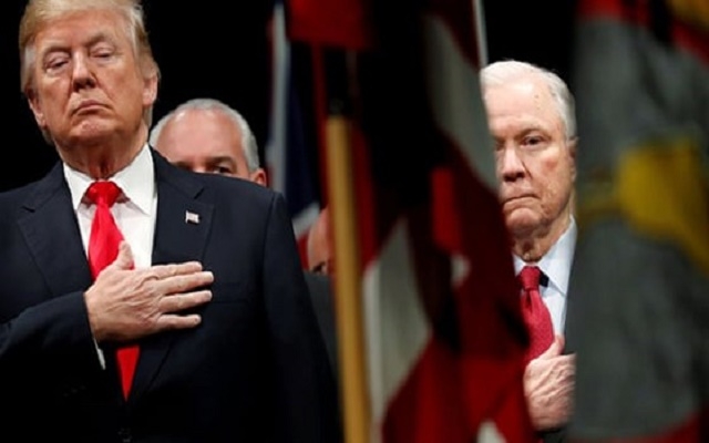 Bộ trưởng Tư pháp Mỹ Jeff Sessions từ chức theo yêu cầu của Tổng thống Donald Trump