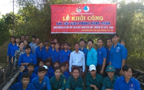 Khởi công xây dựng cầu giao thông nông thôn