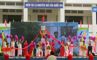 Kỷ niệm Ngày Nhà giáo Việt Nam và 40 năm thành lập trường
