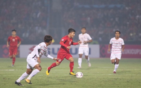 AFF Cup: Đội tuyển Việt Nam vào bán kết với ngôi nhất bảng A