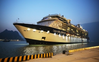 Cảng tàu khách quốc tế chuyên biệt Hạ Long đón những du khách đầu tiên