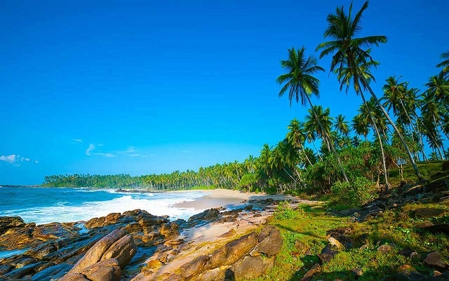 Những bãi biển đẹp tựa thiên đường ở Sri Lanka