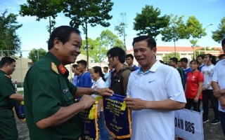 Bộ CHQS Tây Ninh: Khai mạc hội thao chào mừng ngày truyền thống Quân đội nhân dân Việt Nam