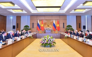 Chủ tịch Quốc hội hội đàm với Chủ tịch Duma Quốc gia Nga