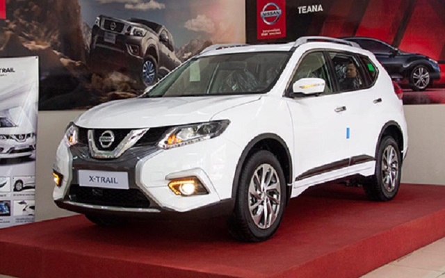 Nissan X-Trail giảm giá 30 triệu kích cầu cuối năm