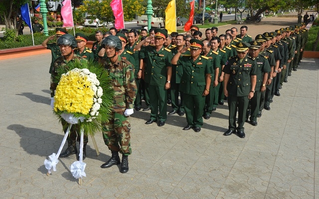 Bộ CHQS Tây Ninh tham dự kỷ niệm 40 năm chiến thắng chế độ diệt chủng tại Campuchia