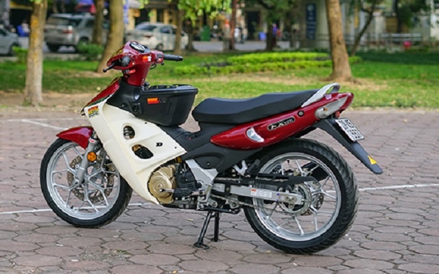 Suzuki FX 125 'zin' của tay chơi Hà thành