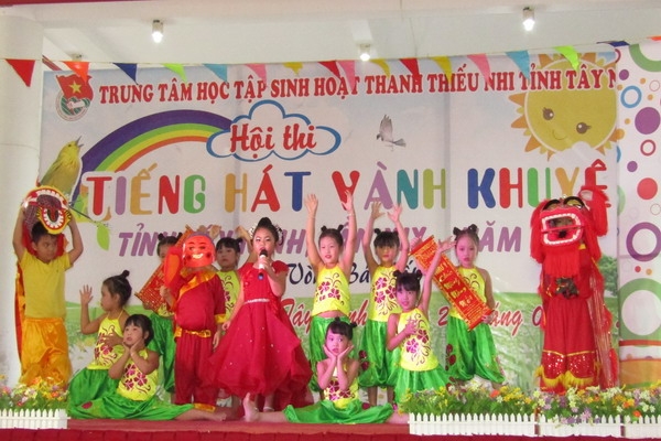 Sôi động bán kết hội thi Tiếng hát Vành khuyên năm 2019