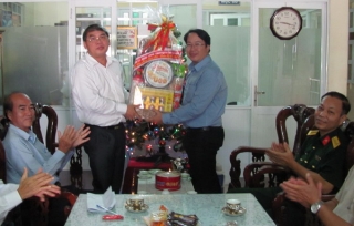 UB.MTTQVN tỉnh: Chúc tết các tổ chức tôn giáo trên địa bàn TP.Tây Ninh