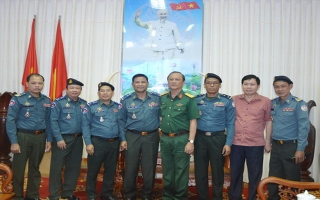 Bộ Tư lệnh Hiến binh Campuchia chúc tết LLVT Tây Ninh