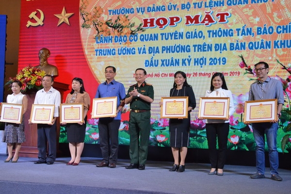 Quân khu 7: Họp mặt các cơ quan thông tấn, báo chí đầu xuân Kỷ Hợi 2019