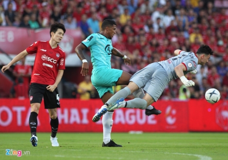 Báo Thái Lan: 'Chỉ còn Đặng Văn Lâm là đáng xem ở Muangthong'