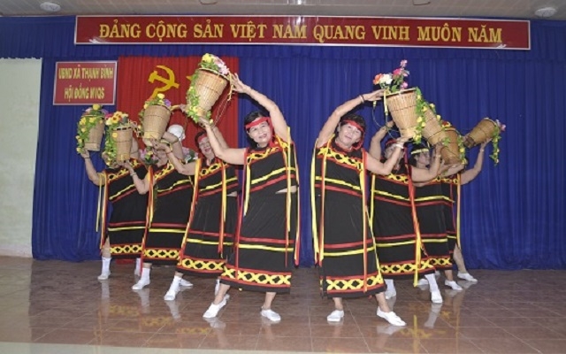 Vui, khoẻ cùng thể dục dưỡng sinh