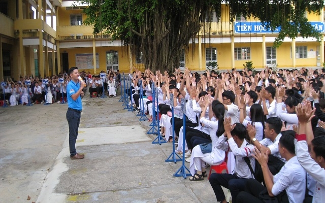 Đa dạng phương thức, nhiều ngành nghề mới