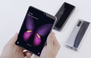 Samsung có thể ra thêm hai smartphone gập